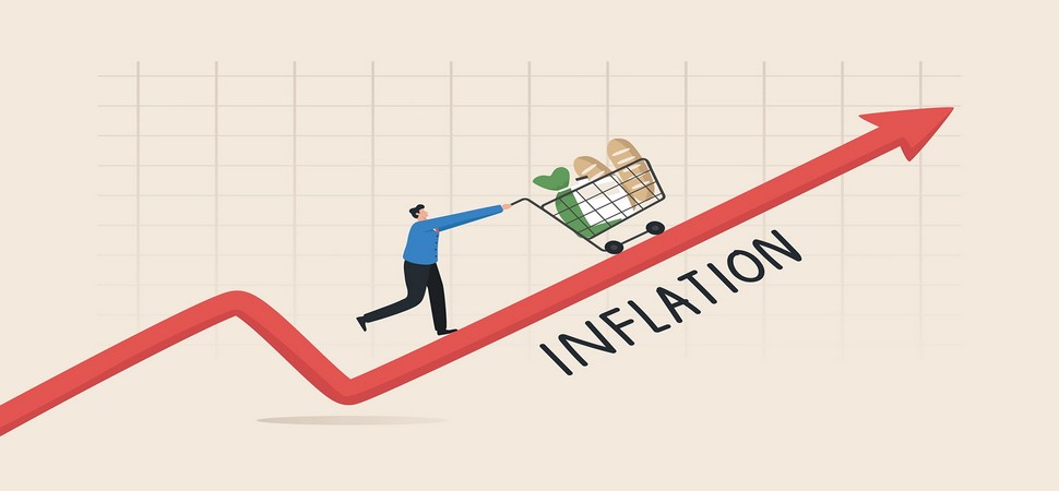 Why in reality has betting on macroeconomic stability had negative consequences and not contributed to stability?